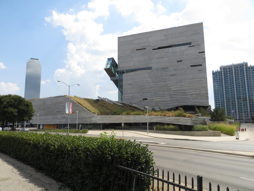 vegetated roof, green roof, amenity deck