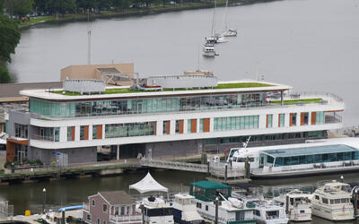 vegetated roof, green roof, amenity deck